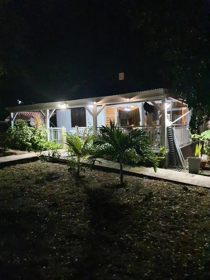 Appartement Lélis à Sainte-Anne  Sainte-Anne (Grande-Terre)